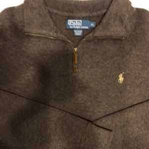 Mens Ralph Lauren sweater top. Zipper neck line. Brown. X-large.